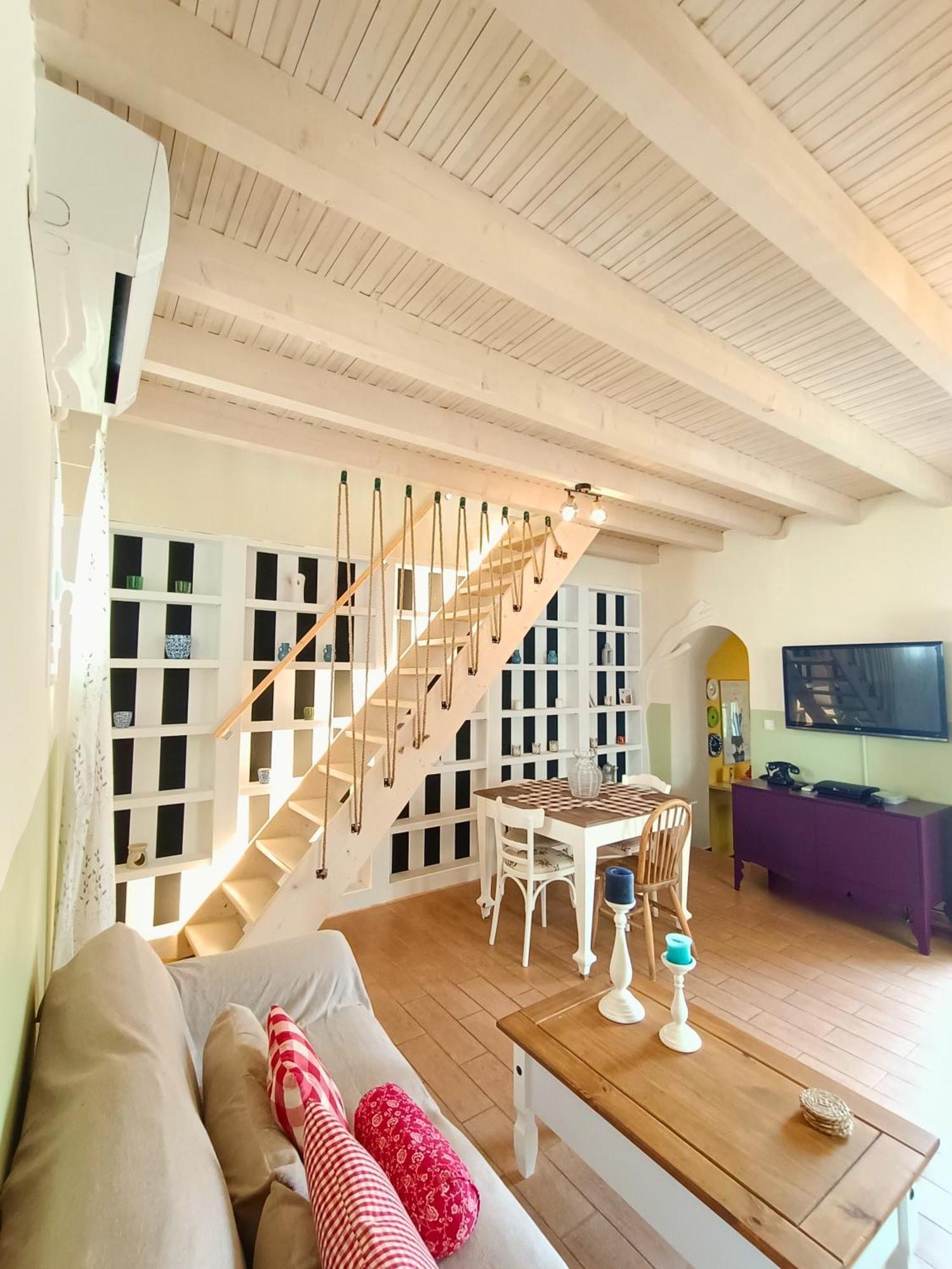 "Wonderland" Nest Nafplio Villa Buitenkant foto